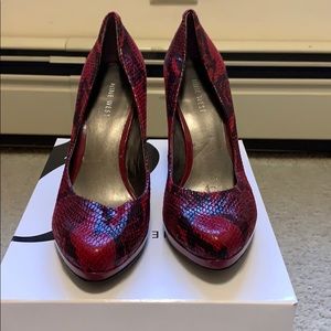 Nine West Red Snakeskin Heels Size 7
